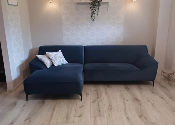 My Apartement, 3 Tuba, Privaatne Sissekaeik